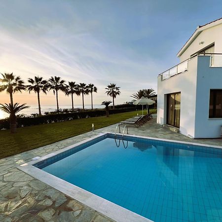 Platzia Beach Villas Paphos Exterior photo